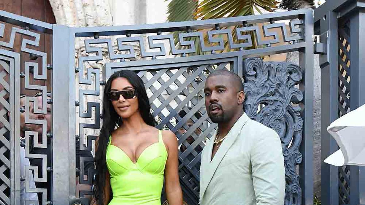 Kim Kardashian y Kanye West en una boda en Miami