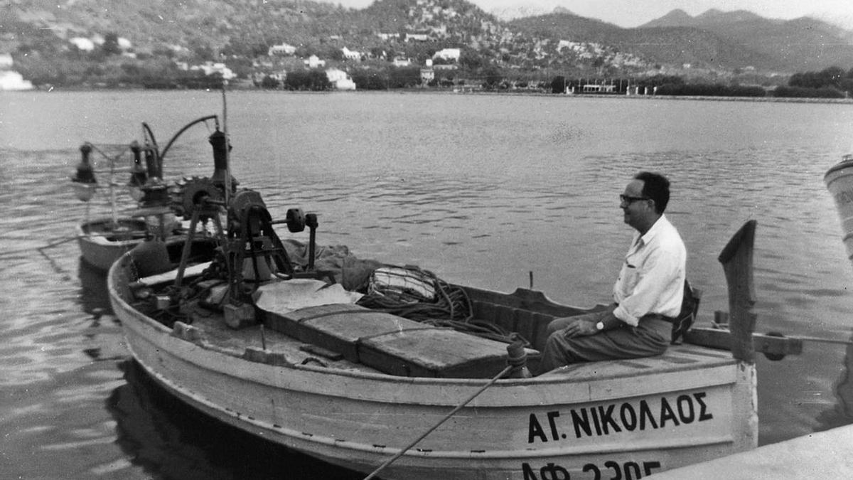 Cristóbal Serra, en la imatge que apareix a la portada del llibre