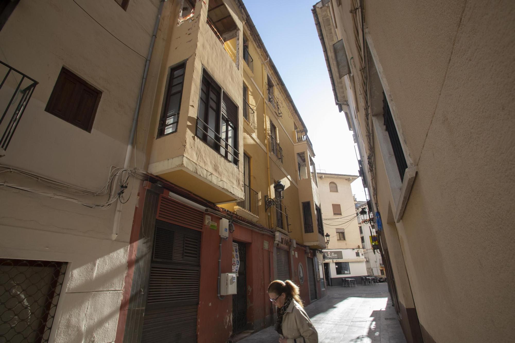 De reconocida perfumería y pub de éxito a seis viviendas junto al Mercat de Xàtiva