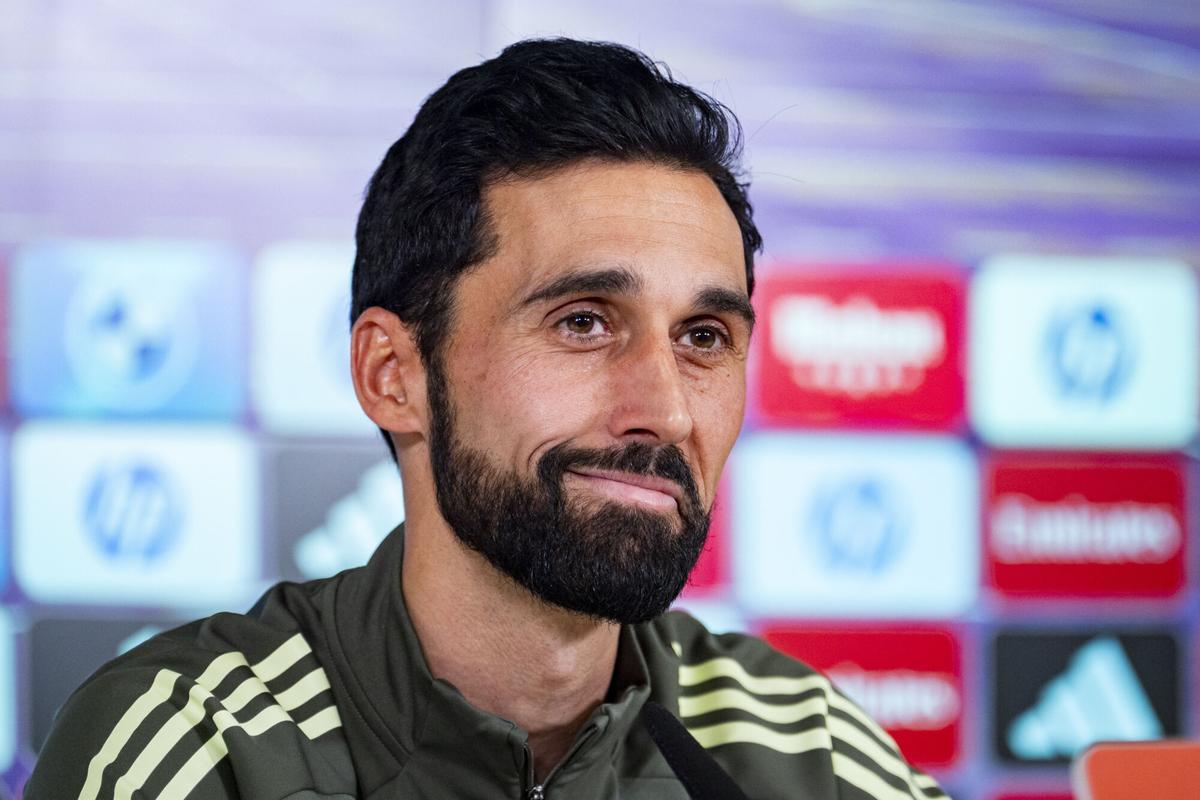 Álvaro Arbeloa, durante su presentación y primera rueda de prensa como técnico blanco en Valdebebas