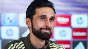 Álvaro Arbeloa, durante su presentación y primera rueda de prensa como técnico blanco en Valdebebas 