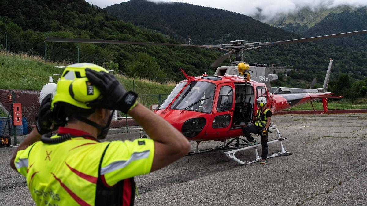 Equipo de emergencias de salvamento de montaña de la Vall d'Aran. FOTO de ZOWY VOETEN