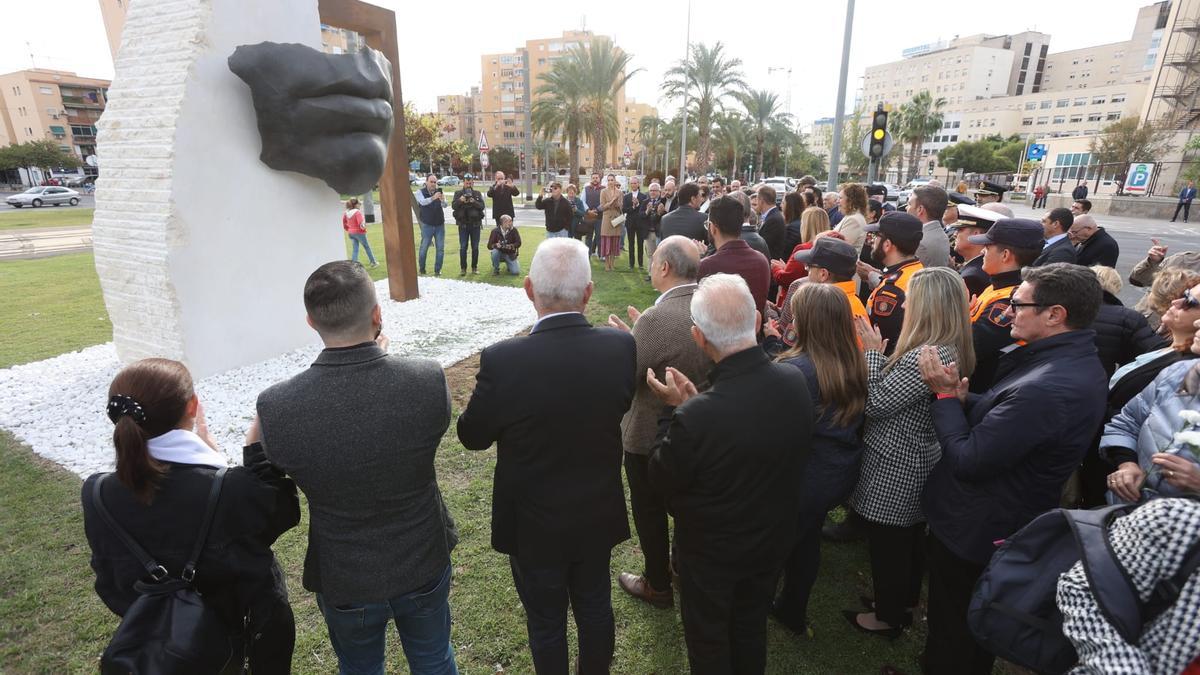 Homenaje a las víctimas del covid en Alicante
