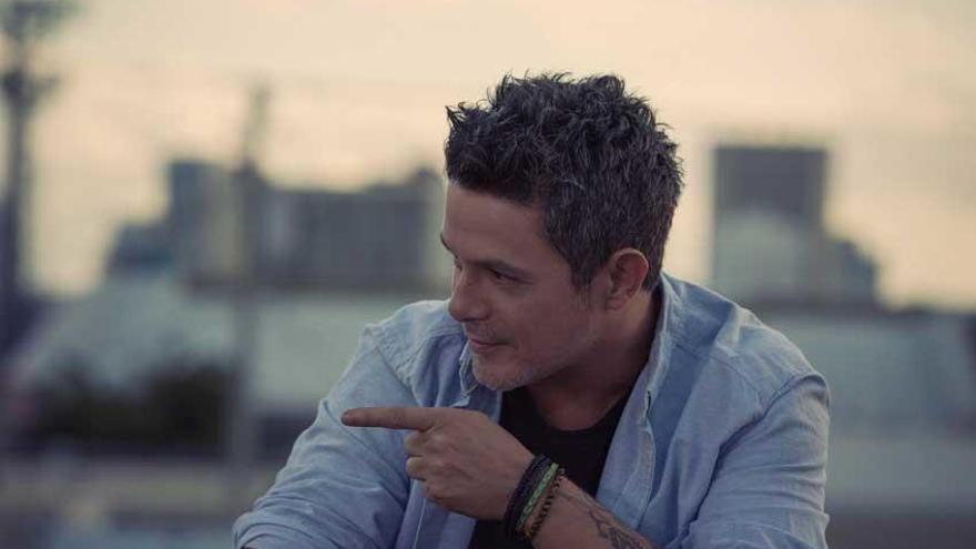 Alejandro Sanz introduce en &#039;Sirope&#039;, su décimo álbum de estudio, una combinación de sonidos pop, rock y funk aderezados con el característico estilo flamenco de su voz.