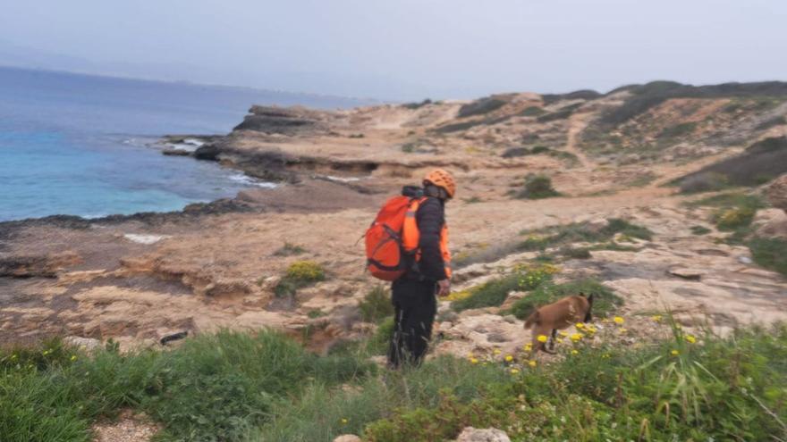 Hallan a la mujer alemana de 51 años desaparecida el miércoles en Cala Blava Hallan a la mujer alemana de 51 años desaparecida el miércoles en Cala Blava