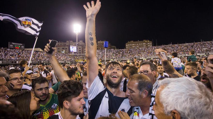 Àngel Dealbert cuelga las botas y se incorpora a la dirección deportiva del Castellón