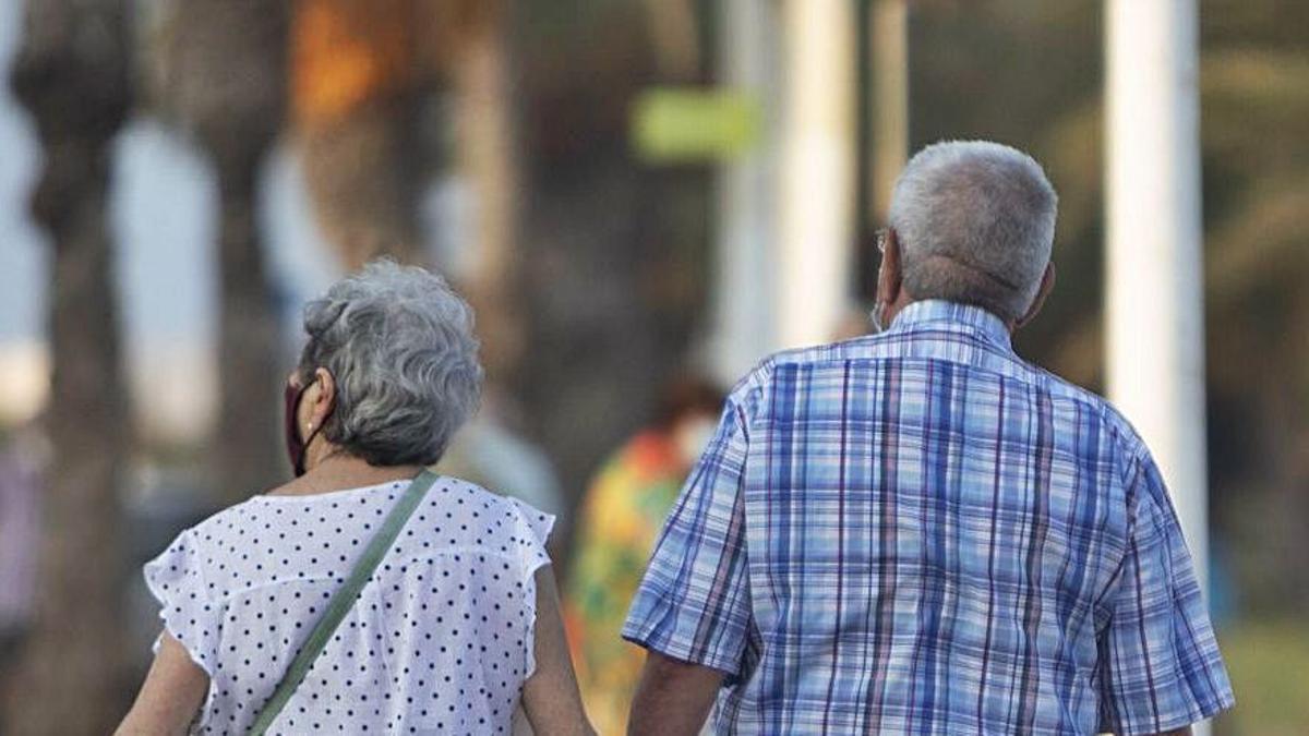 Una pareja de pensionistas.