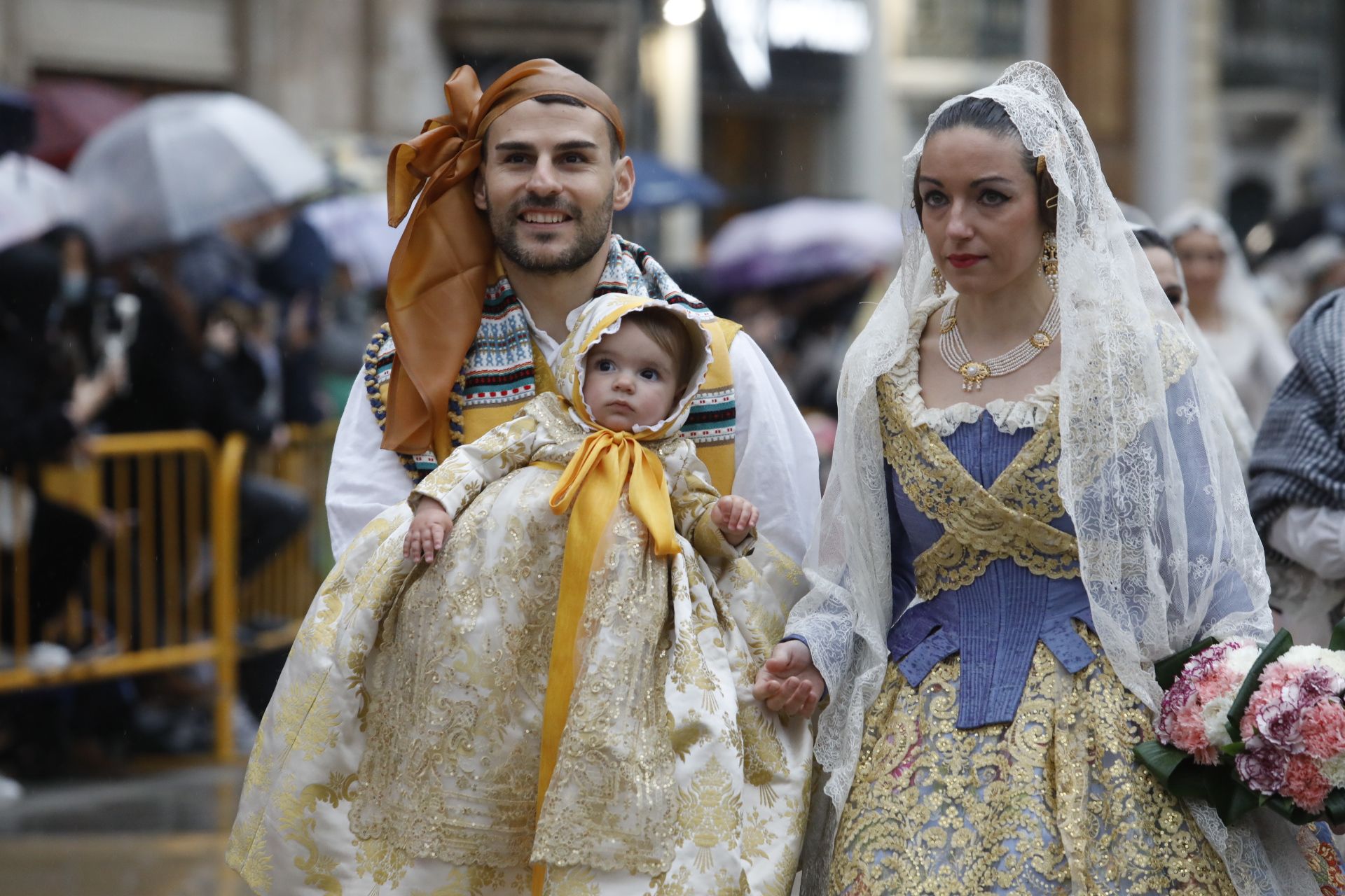 Búscate en el primer día de ofrenda por la calle de Quart (entre las 17:00 a las 18:00 horas)