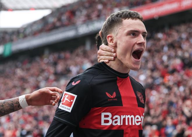 Florian Wirtz celebra el tercer gol en el partido entre el Bayer Leverkusen - Werder Bremen de la Bundesliga disputado en el BayArena