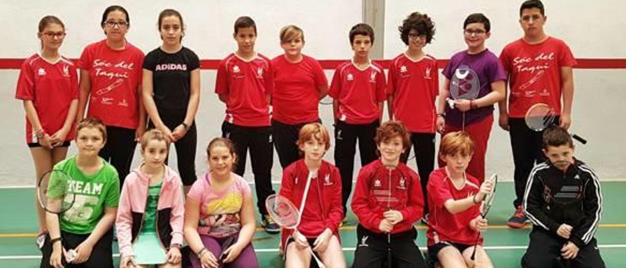 Podio para el bádminton en la 4.ª jornada alevín