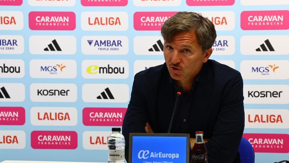 Lalo, durante su comparecencia ante los medios en el Ibercaja Estadio.
