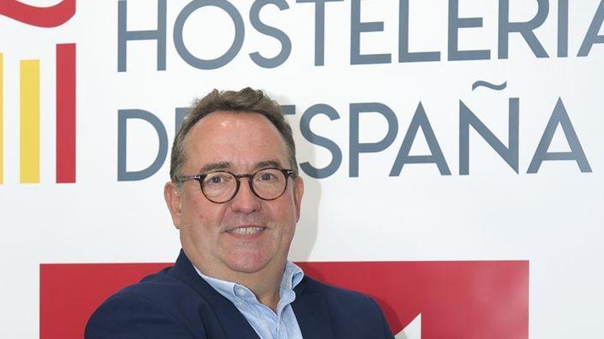 José Luis Yzuel (Hostelería de España): &quot;En Holanda sí aconsejan reunirse en los bares&quot;