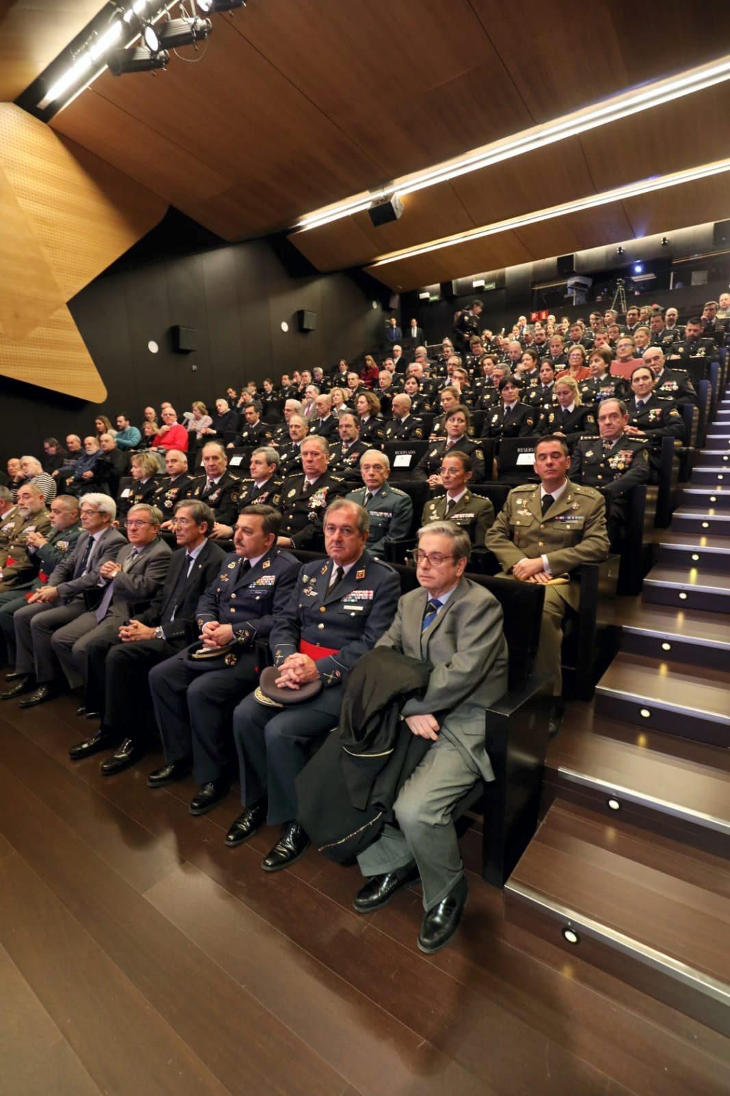 Celebración del 196º aniversario de la creación de la Policía