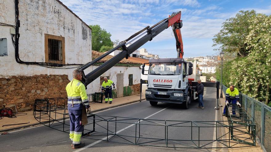 Cáceres ya se emplea a fondo para recibir como una Reina a la Virgen de la Montaña