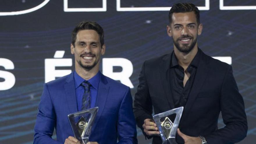 Pablo Marí, mejor defensa y en el once ideal del &#039;Brasileirao&#039;