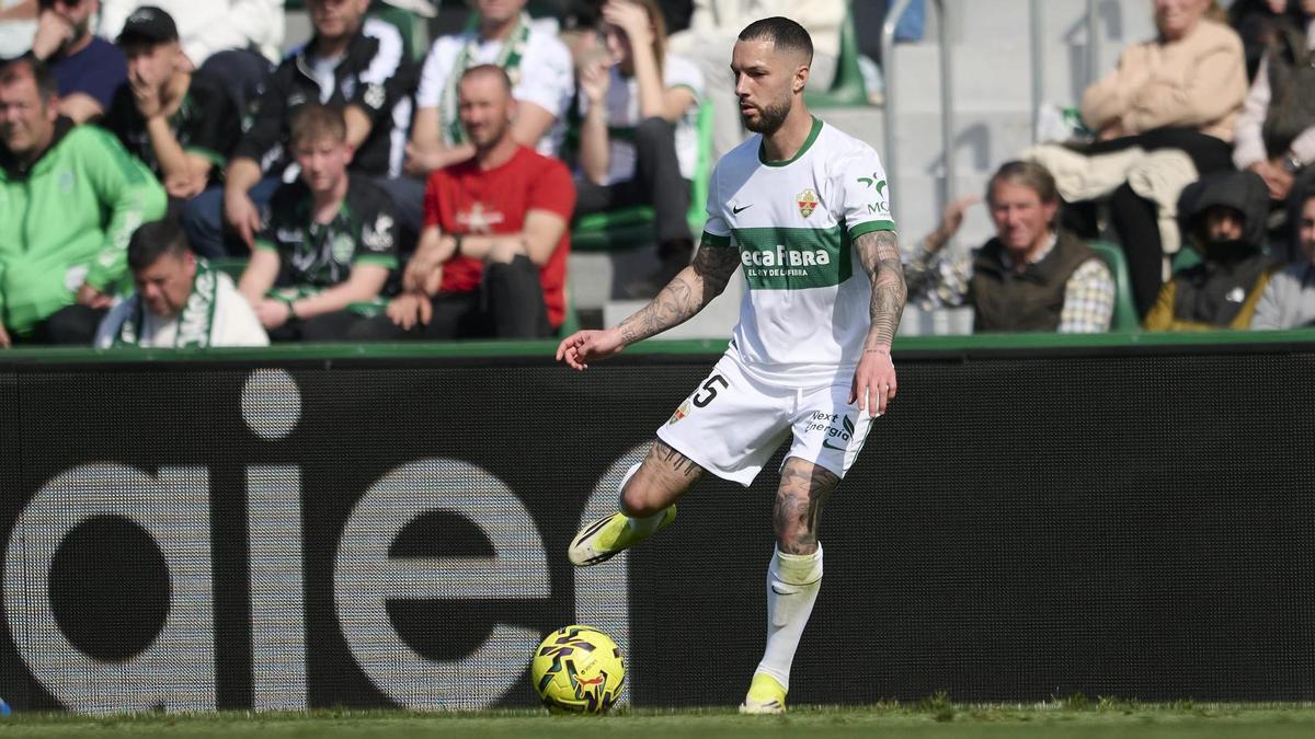Tete Morente, durante un partido de esta temporada con el Elche