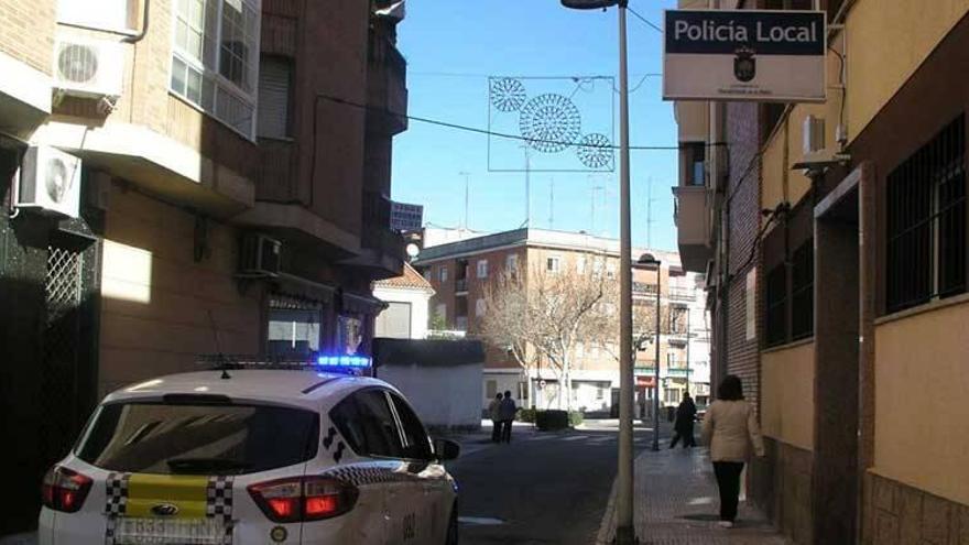 Se entrega a la policía local de Navalmoral tras cometer varios delitos