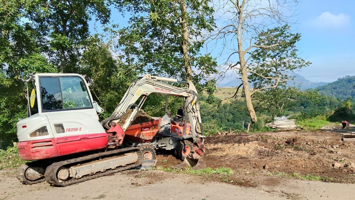 inicio de las obras de pavimentación en los caminos de Buda