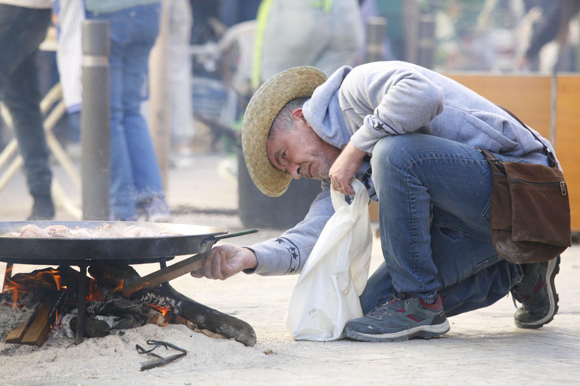 Búscate entre todas las fotos de las Paellas de Benicàssim 2023