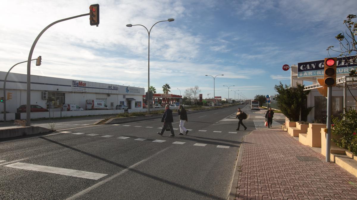 Cruce de Can Guillemó, donde un coche atropelló a un chico de 16 años el sábado.