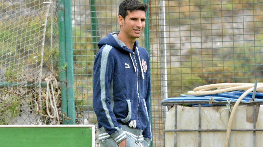 El centrocampista Vicente Gómez, tras una sesión en Barranco Seco.