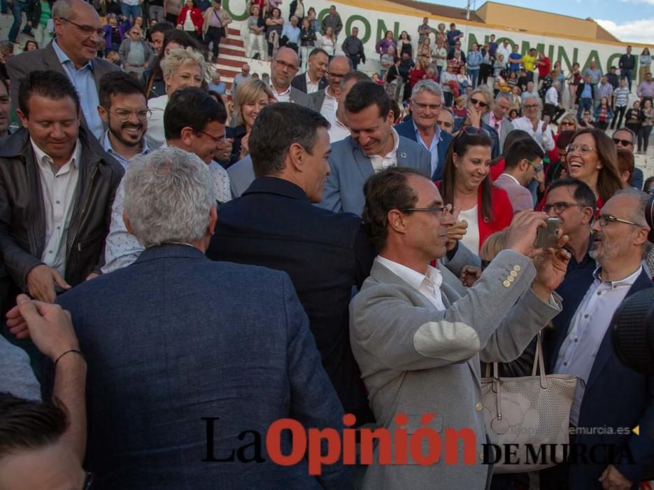 Pedro Sánchez en un acto de campaña del PSOE en Calasparra