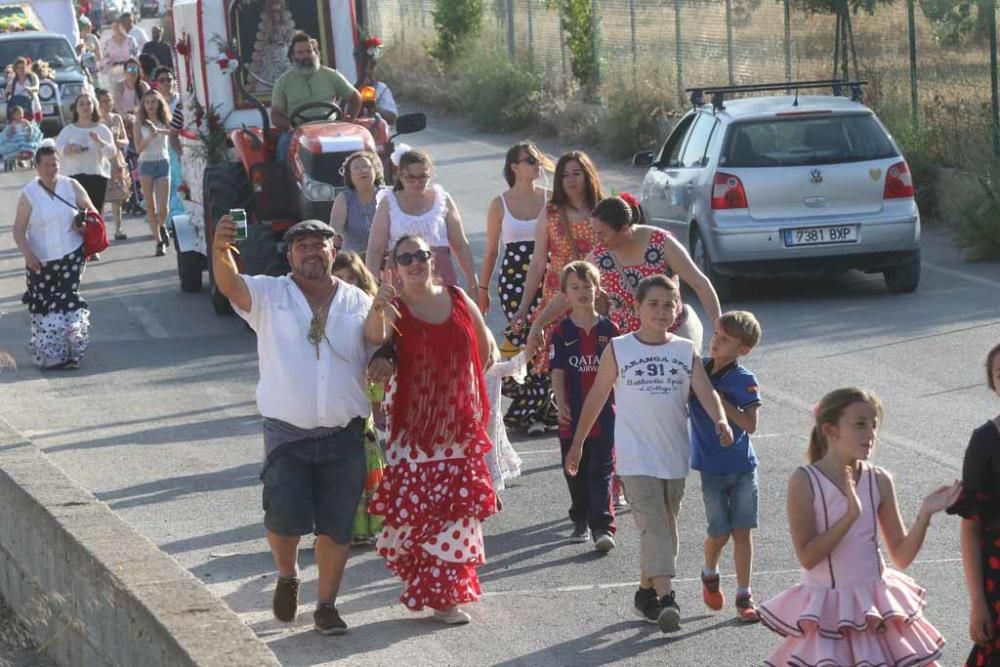 Centenares de personas participarán en tres días de fiesta, alegría y devoción en torno a la Virgen del Rocío, una celebración muy arraigada en Sant Antoni