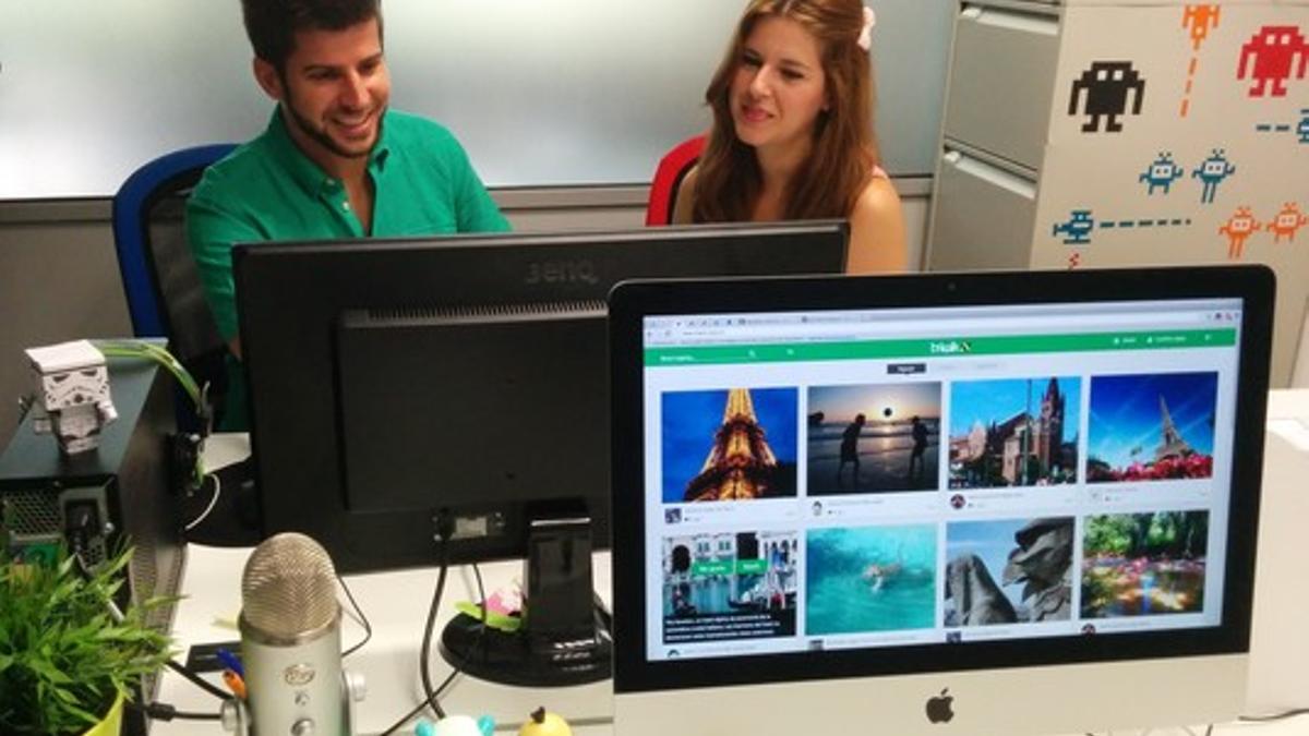 Los fundadores de Triwik, Pablo Querol y Carolina López, en el Centre d'Empreses del Baix Llobregat.