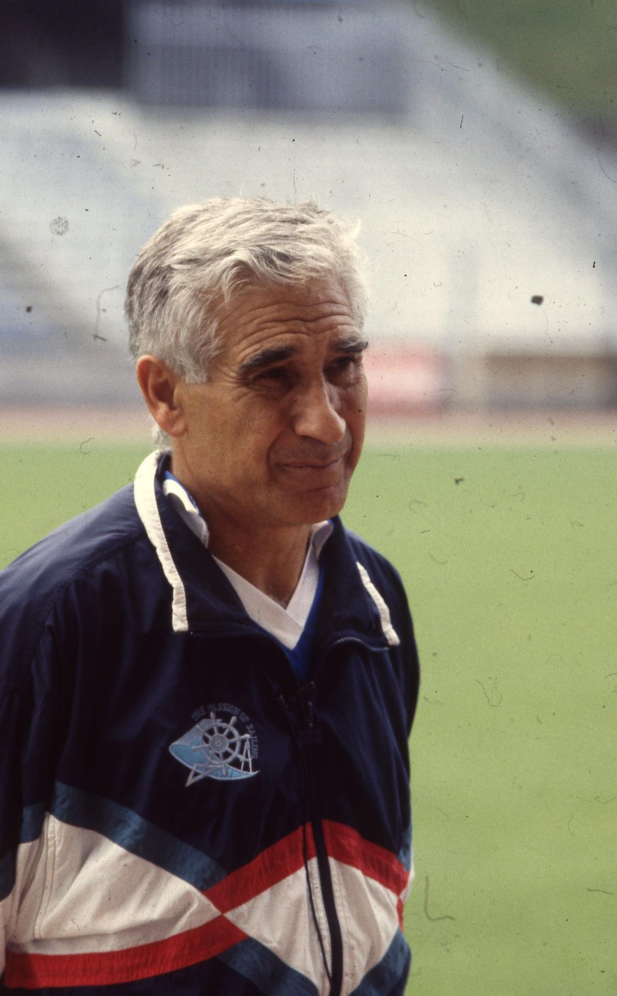 Arsenio Iglesias en el estadio de Riazor en 1992