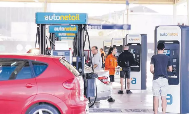 Desmintiendo mitos y rumores sobre los carburantes de las estaciones de servicio ‘low cost’