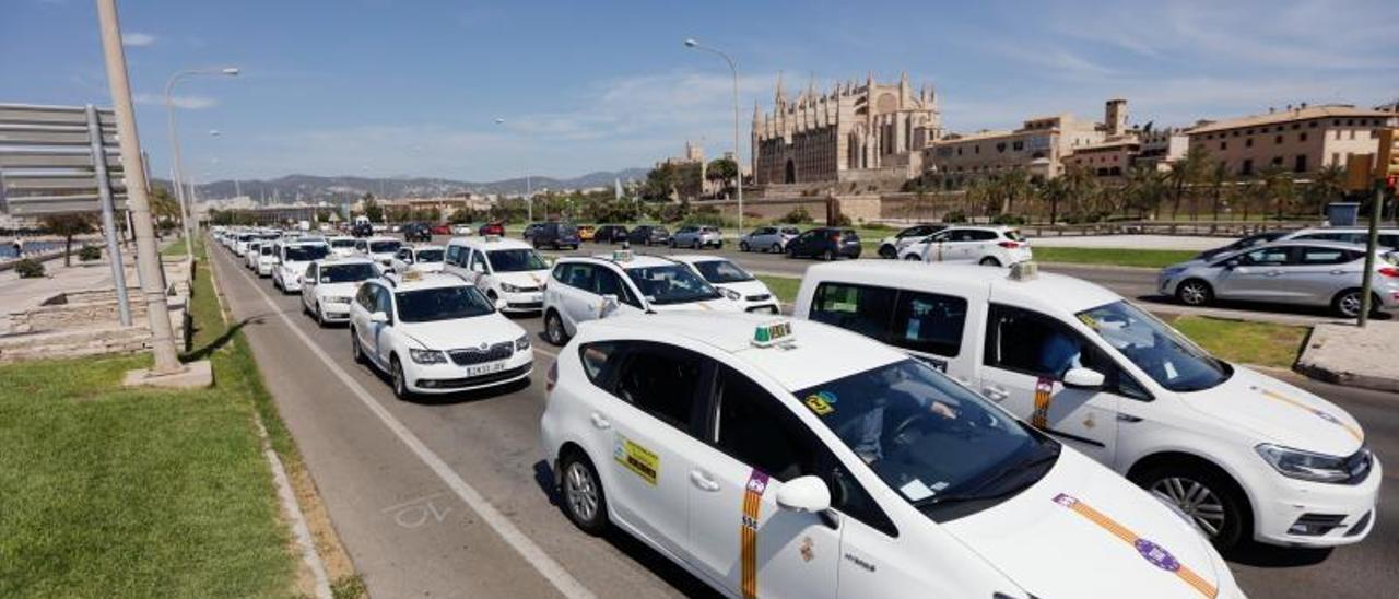 Protesta de taxistas en 2018 contra los nuevos VTC.