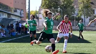 El Sport suma su primer punto tras perdonar al Athletic B