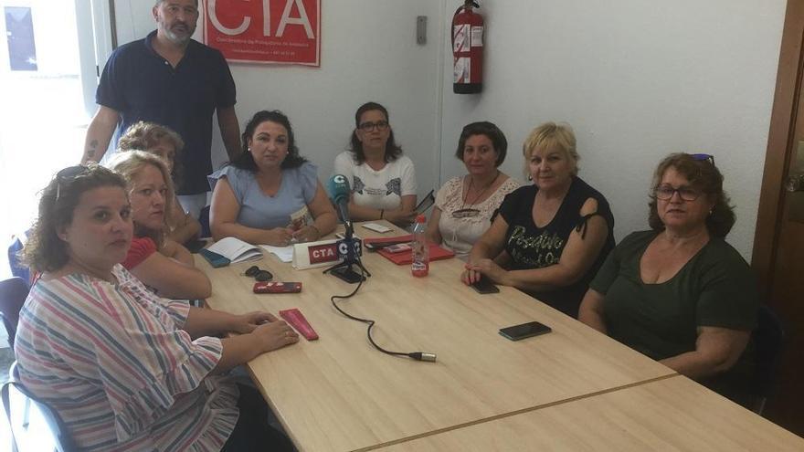 Trabajadoras de ayuda a domicilio se concentrarán mañana para exigir la municipalización del servicio