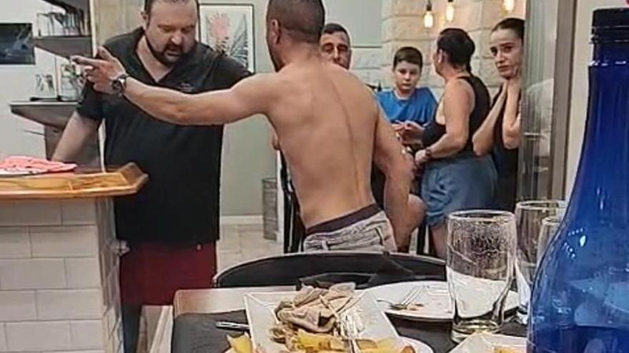 Detenido un individuo por liarla en un bar del centro de Torre-Pacheco
