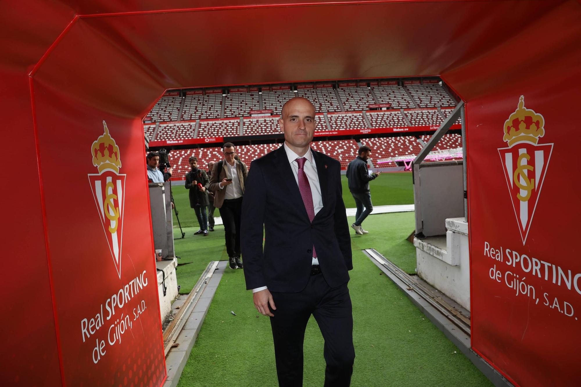 La visita del presidente de la Federación Española de Fútbol, Pedro Rocha, a Asturias, en imágenes