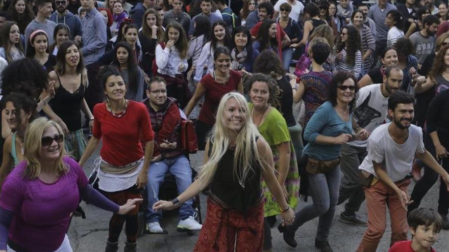 32 artistas de 11 países dan color al festival Womad de Cáceres
