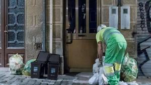 El porta a porta pot encarir el servei d’escombraries fins a un 30%
