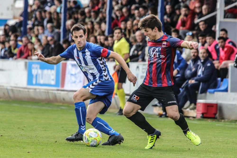 El Alcoyano se ha impuesto al Eldense (2-0) y ha aumentado a 9 puntos la diferencia con el Intercity.