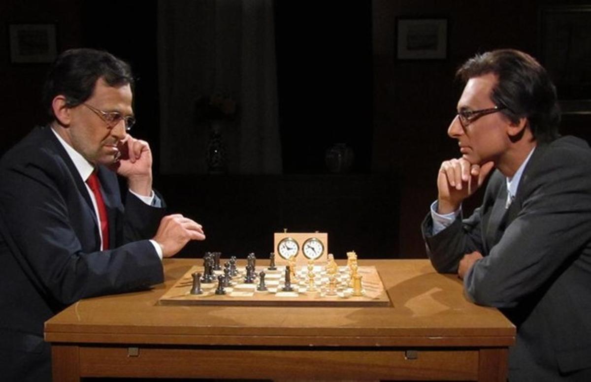 Mariano Rajoy (Queco Novell) i Artur Mas (Bruno Oro), en un gag de ’Polònia’. Mariano Rajoy (Queco Novell) i Artur Mas (Bruno Oro), en un gag de ’Polònia’.