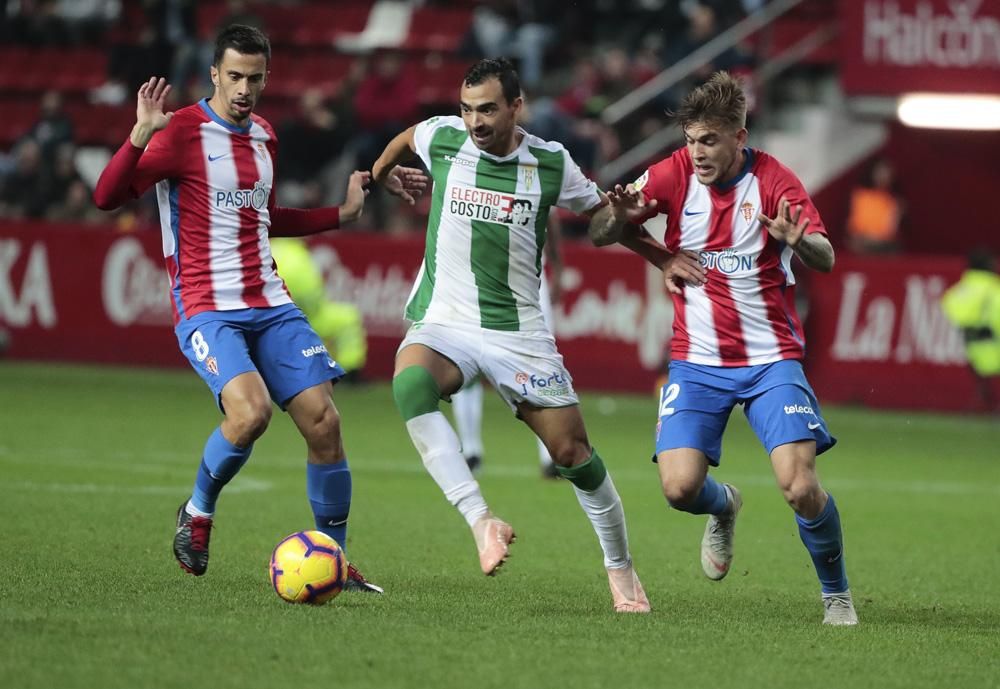 Córdoba CF saca un punto del Molinón