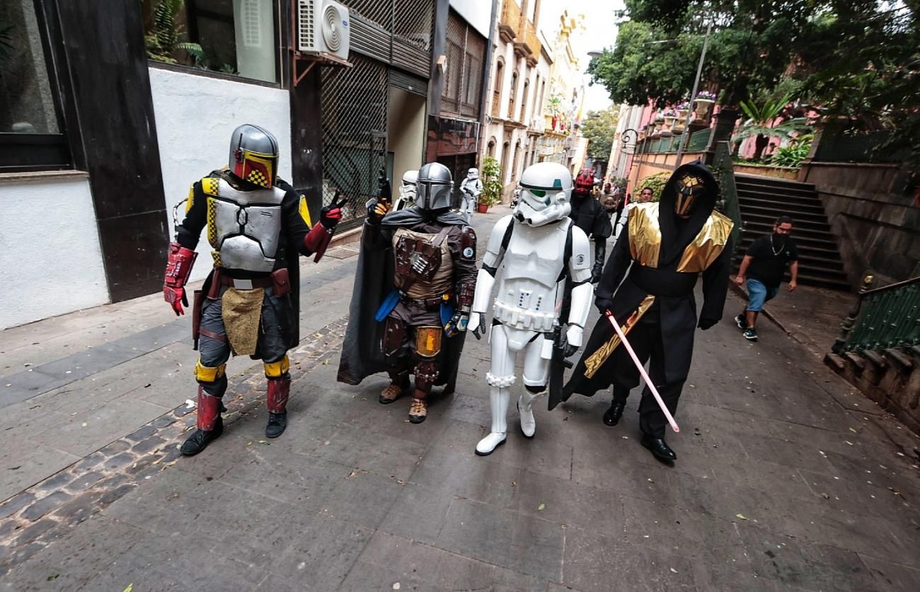 Las tropas imperiales de Star Wars toman las calles de Santa Cruz de Tenerife el día friki