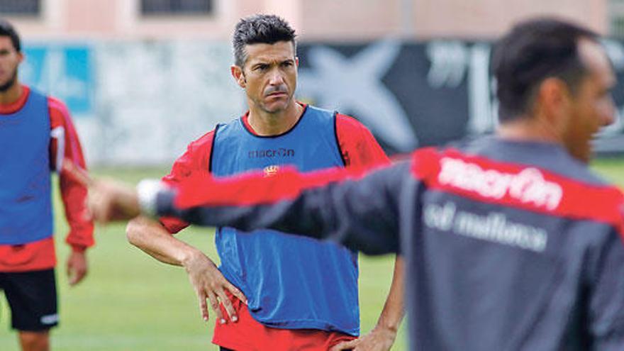 Martí, en el entrenamiento del viernes, vuelve a una convocatoria tras varias semanas ausente.