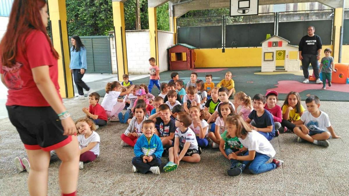 Participantes en uno de los campamentos antes de la pandemia.