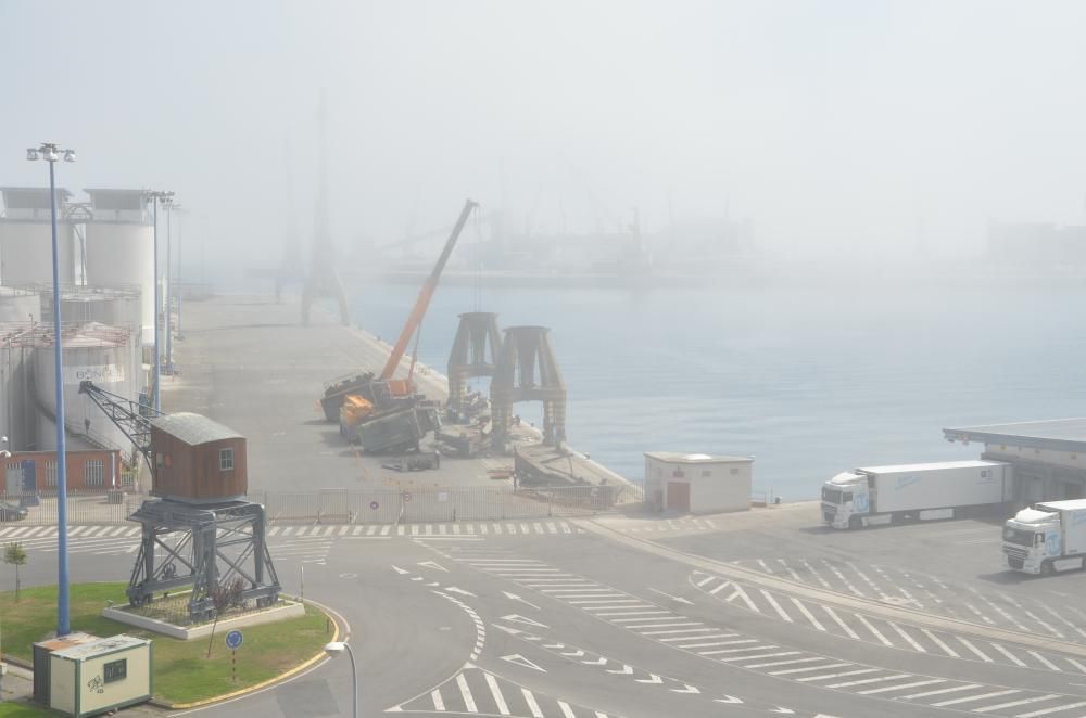 Desguace de la memoria portuaria de A Coruña