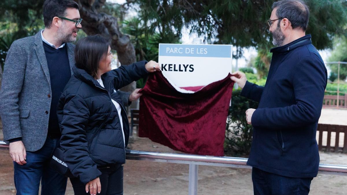 Antoni Noguera, ¨Sara de Mar García y el alcalde Hila inaugurando el Parc de les Kellys.