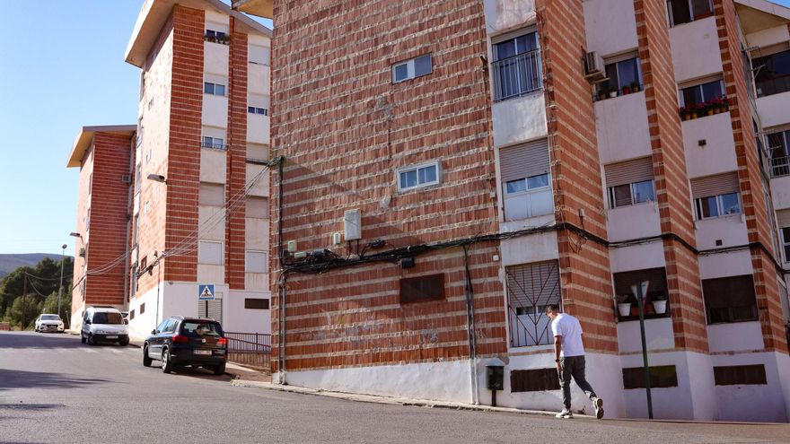 ¿Cómo van a reducir un 60 % su factura eléctrica casi 400 viviendas de Alcoy?