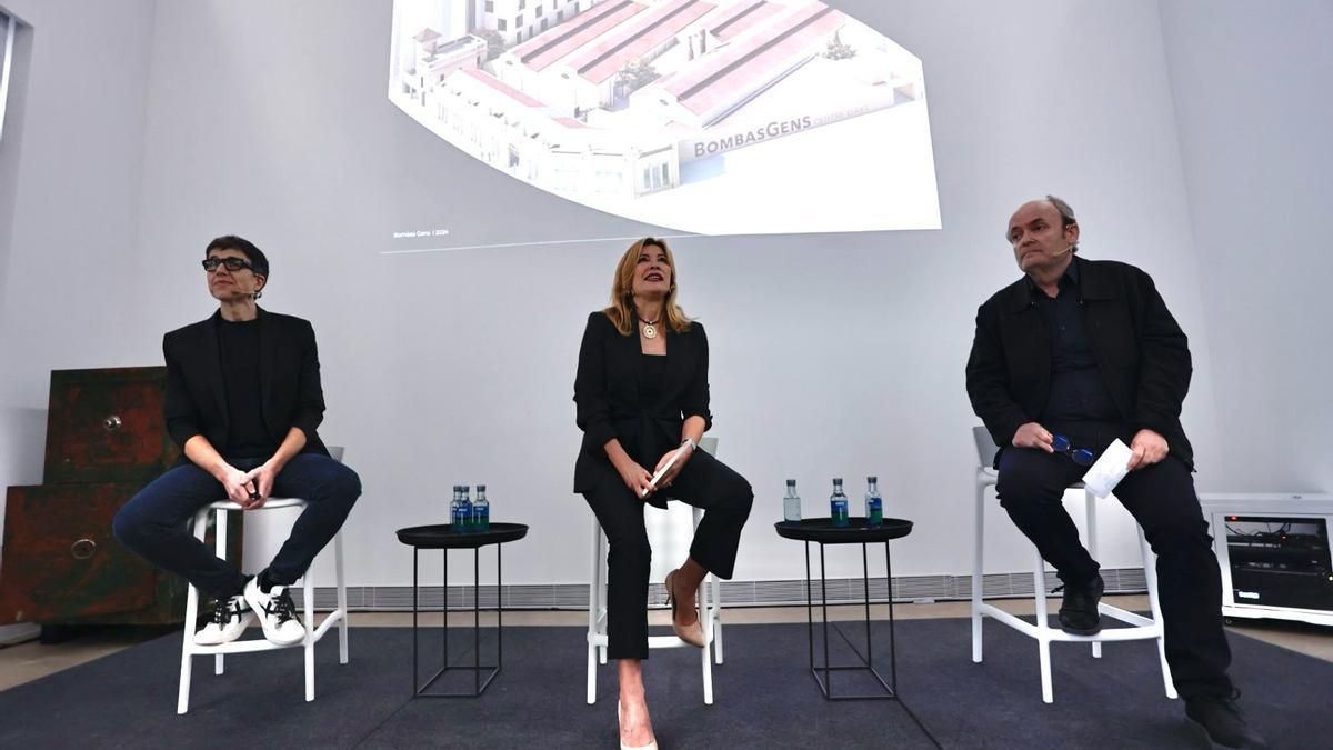 Susana Lloret entre Jordi Sellas y Artur Duart, durante la presentación.