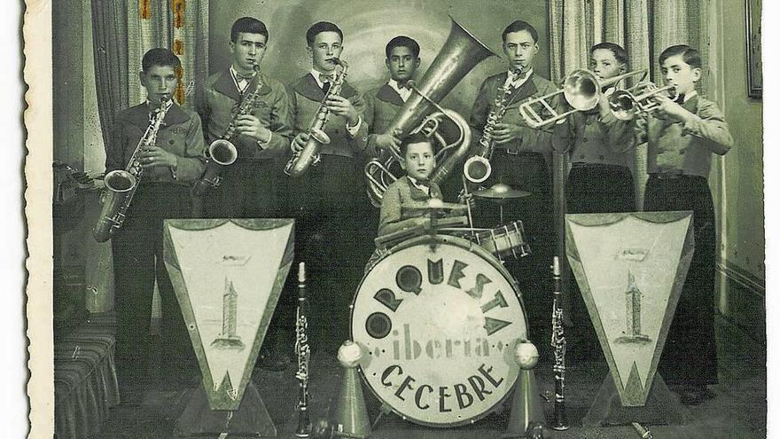 Formación da Orquesta Iberia, de Cecebre.