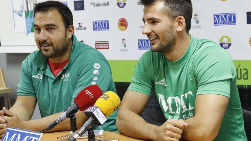 Leo Álvarez y Guille, ayer en rueda de prensa.