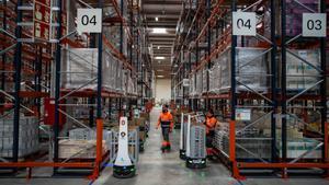 Penguin Random House viatja al futur amb un ‘hub’ logístic robotitzat capaç de gestionar 40 milions de llibres a l’any